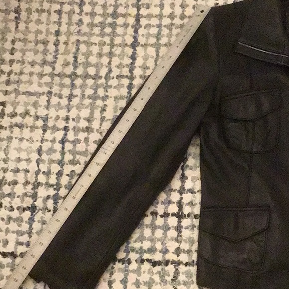 - Beautiful Ladies Black leather tailored jacket size medium good condit… - Picture 6 of 7